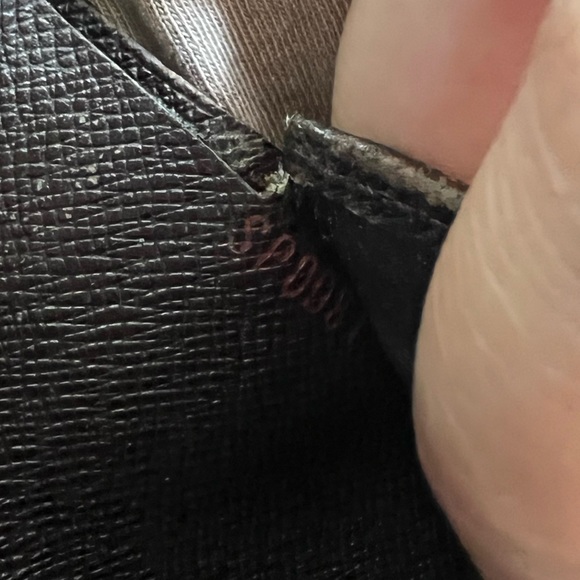 Authentic Louis Vuitton damier ebene Elise Trifold Coin wallet - Picture 10 of 10